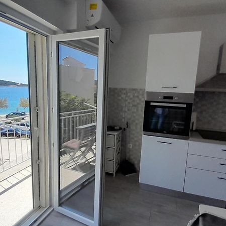 Apartment Tea 2 Primošten Exteriör bild