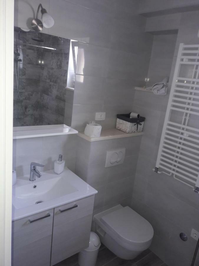 Apartment Tea 2 Primošten Exteriör bild