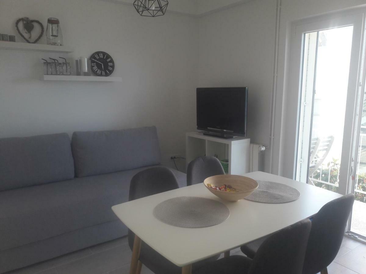 Apartment Tea 2 Primošten Exteriör bild